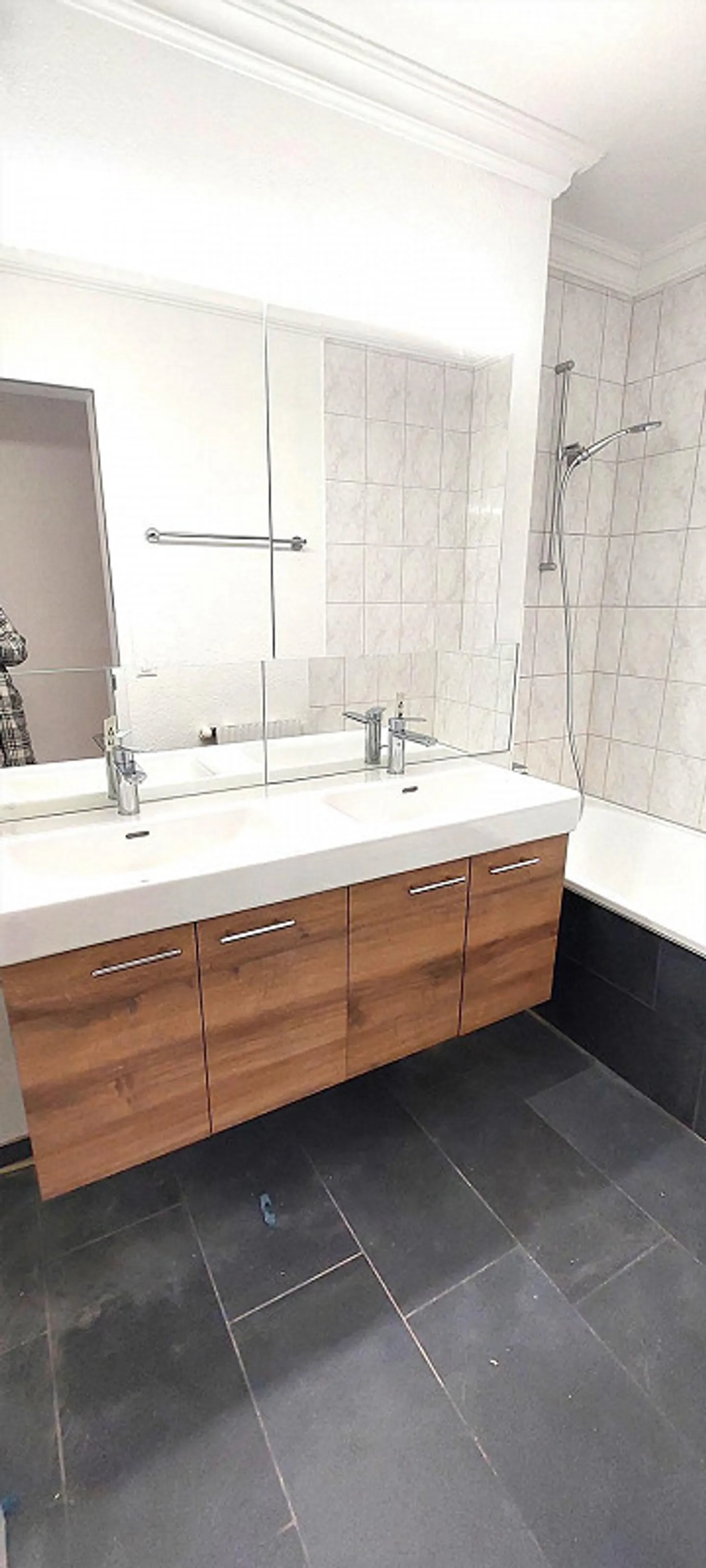 Total saniertes Wohnglück: 4.5-Zimmer-Wohnung mit Balkon ins Grüne - Foto 10 von 18