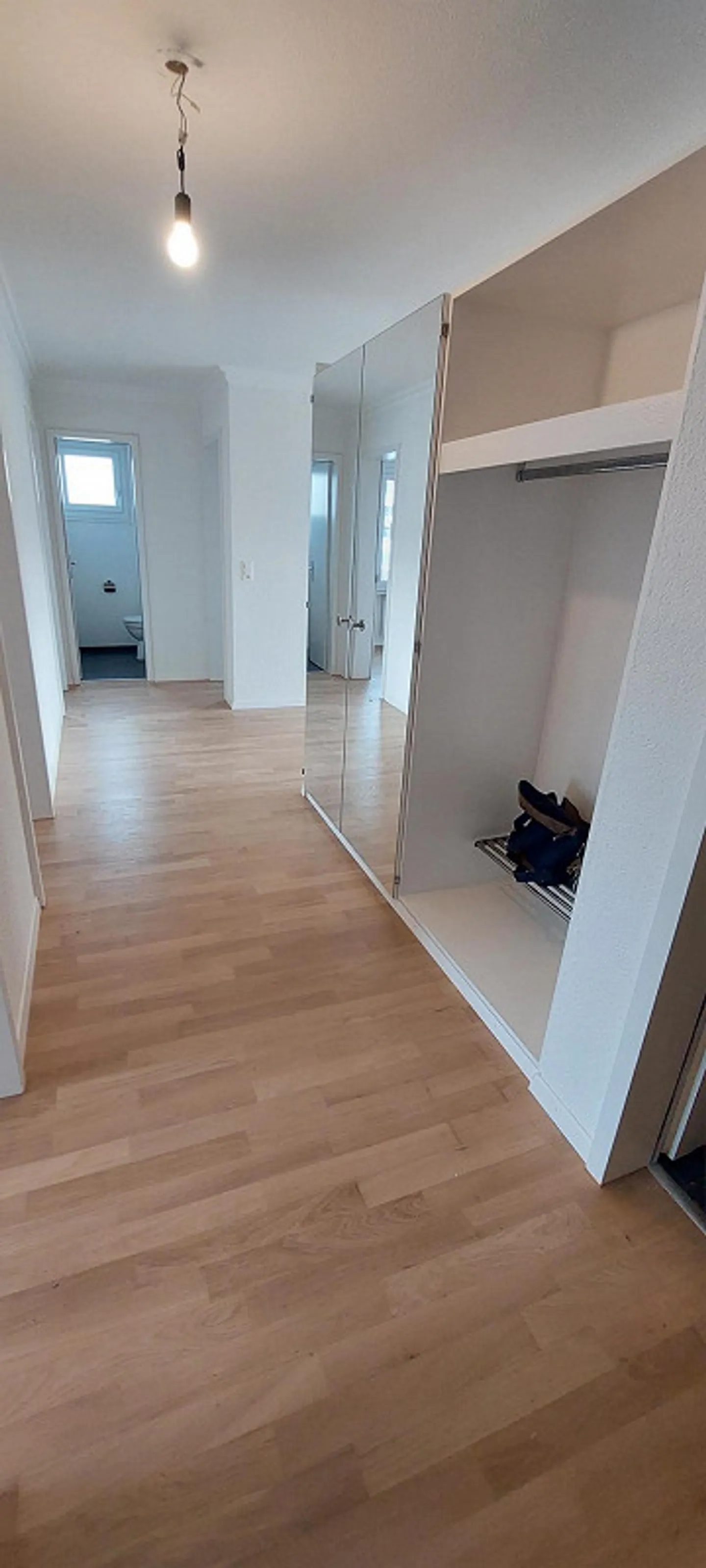 Total saniertes Wohnglück: 4.5-Zimmer-Wohnung mit Balkon ins Grüne - Foto 9 von 18
