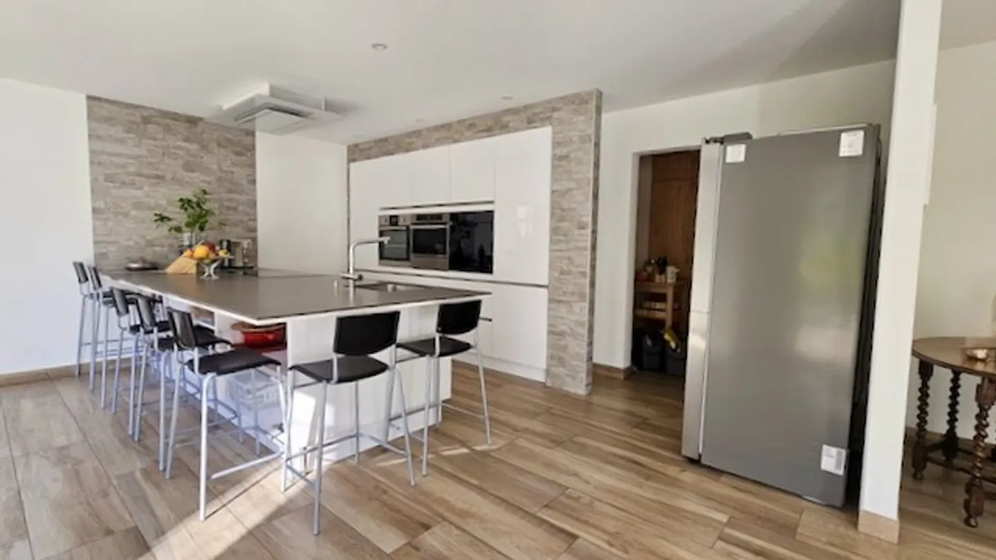 Villa a schiera situata in un piacevole quartiere ambito di Fleurier - Foto 7 di 13
