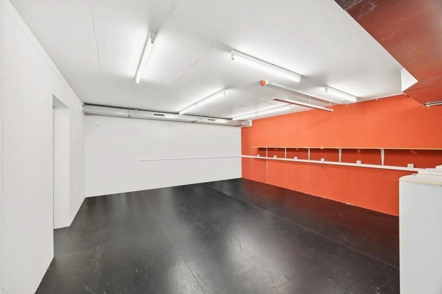 Repräsentatives Büro mit Bahnhofsnähe und starker Präsenz - Foto 5 von 12