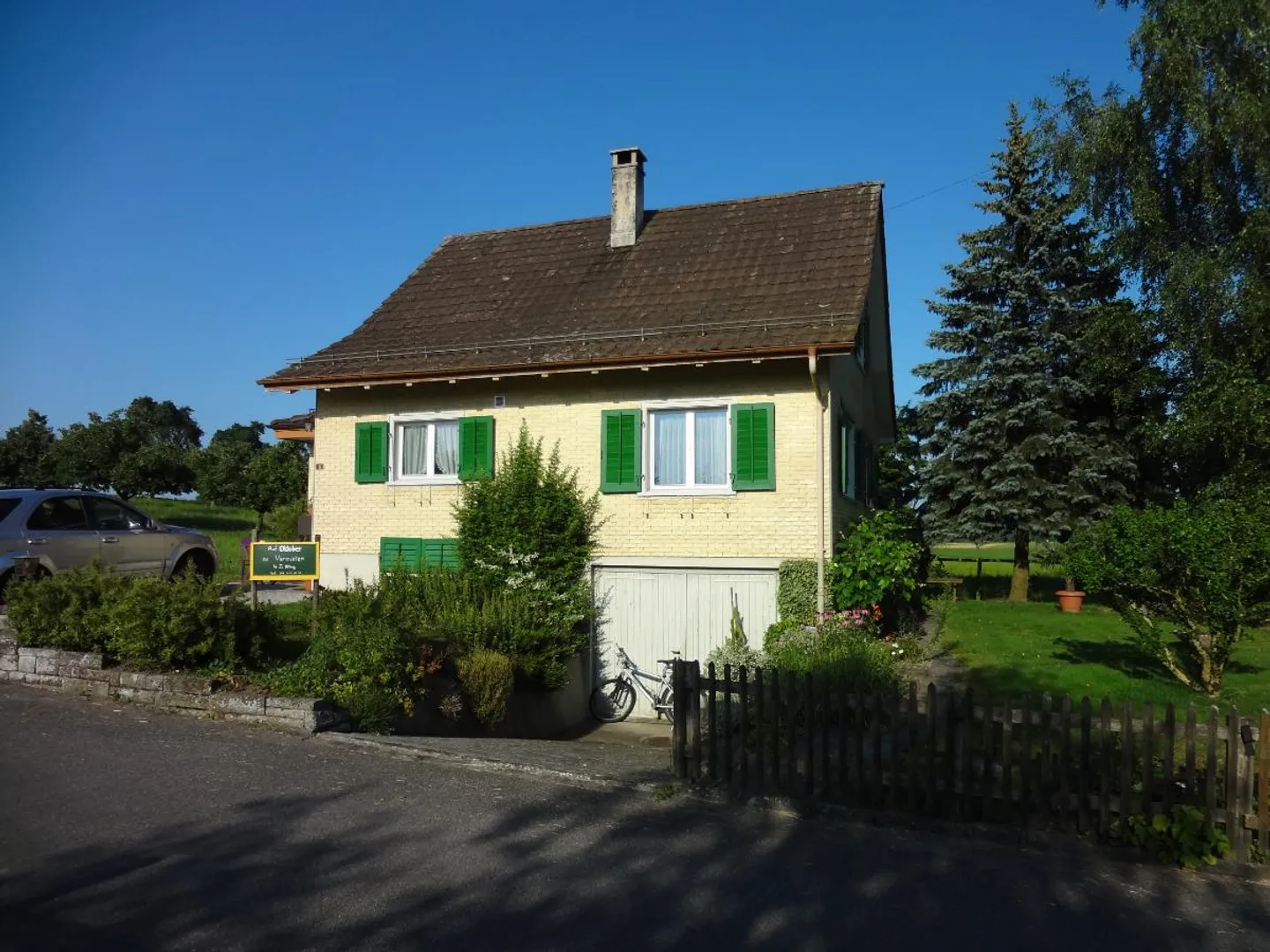 4 Room Single Family House - Photo 1 of 5