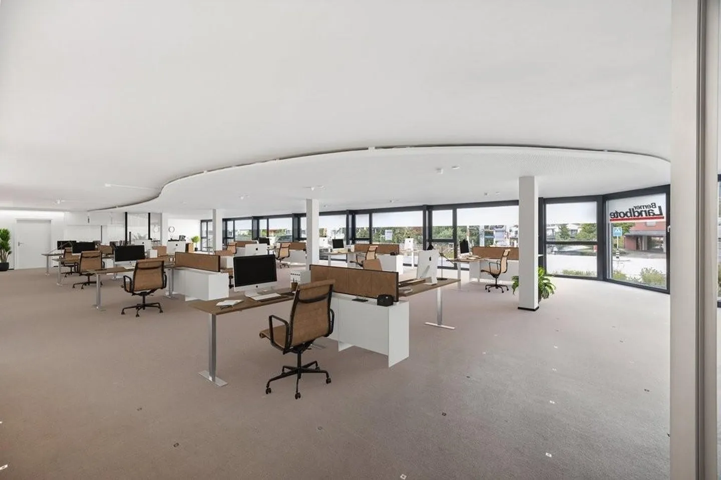 Repräsentatives Büro mit Bahnhofsnähe und starker Präsenz - Foto 11 von 12