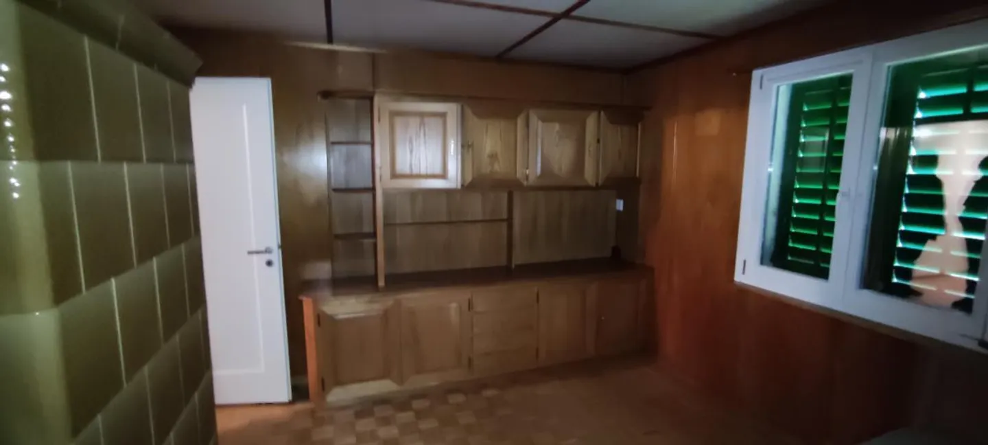 4 Room Single Family House - Photo 4 of 5