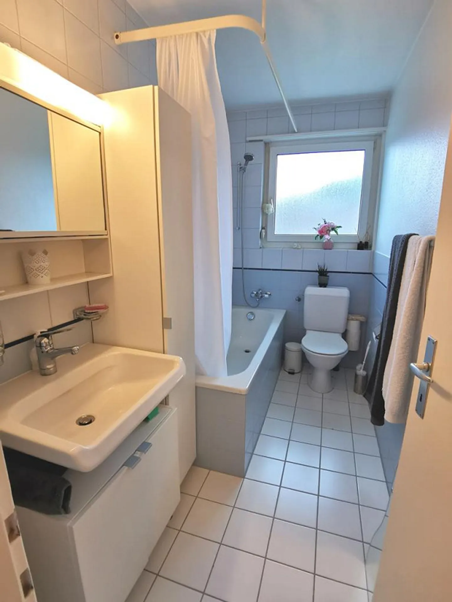 Beautiful 2.5 room apartment in a quiet location - Photo 5 of 7