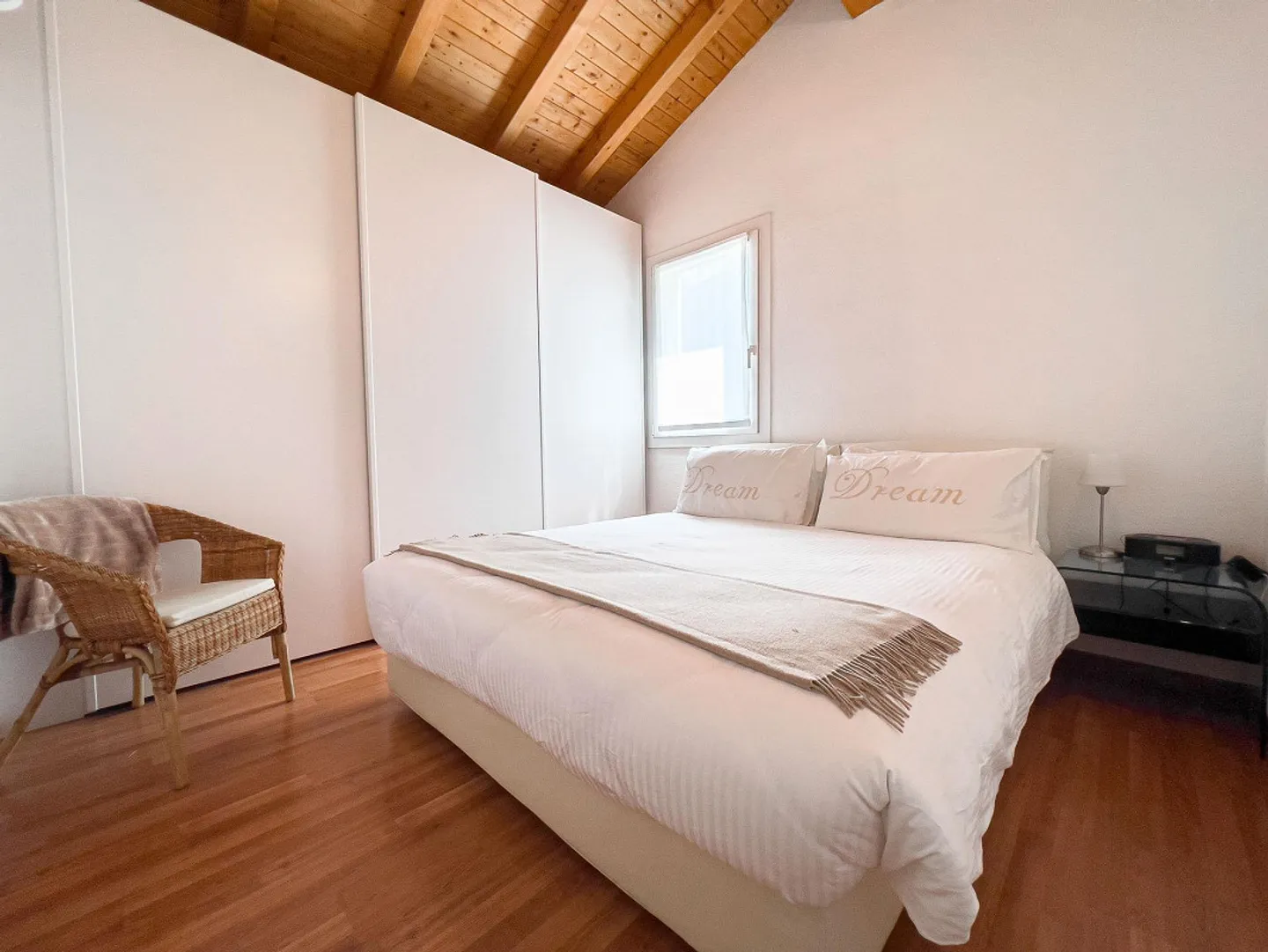 Spaziosa Villa con Giardino e Piscina a Riva San Vitale - Foto 7 di 15