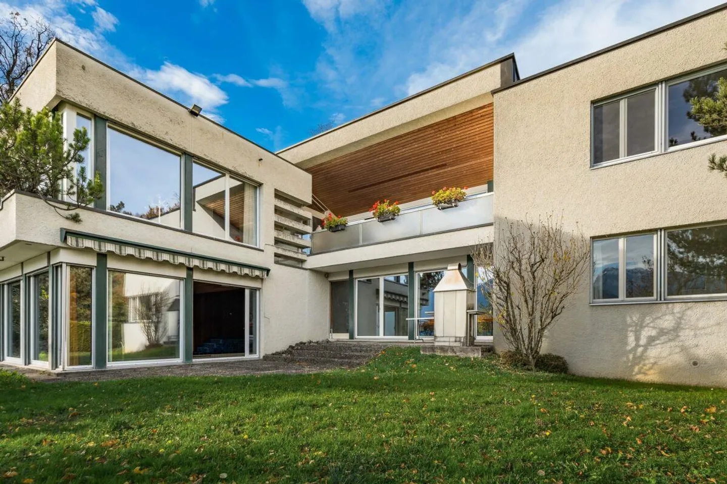 Architektenvilla mit Aussicht - Foto 2 von 7