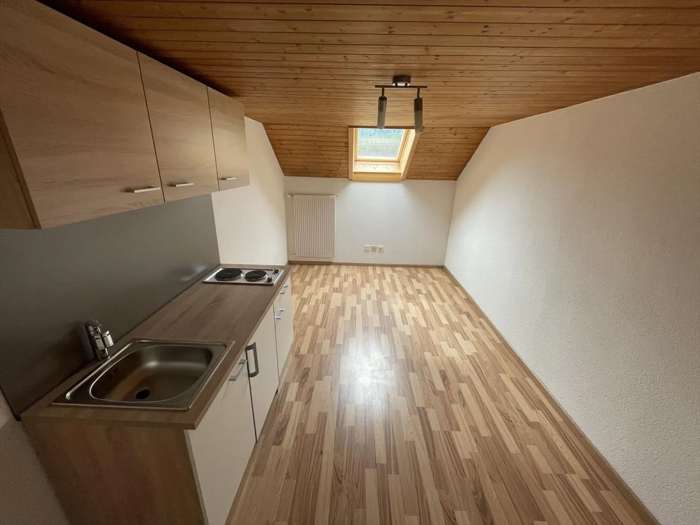 St-Imier, ideal room for a student - 4th floor - Photo 1 of 3