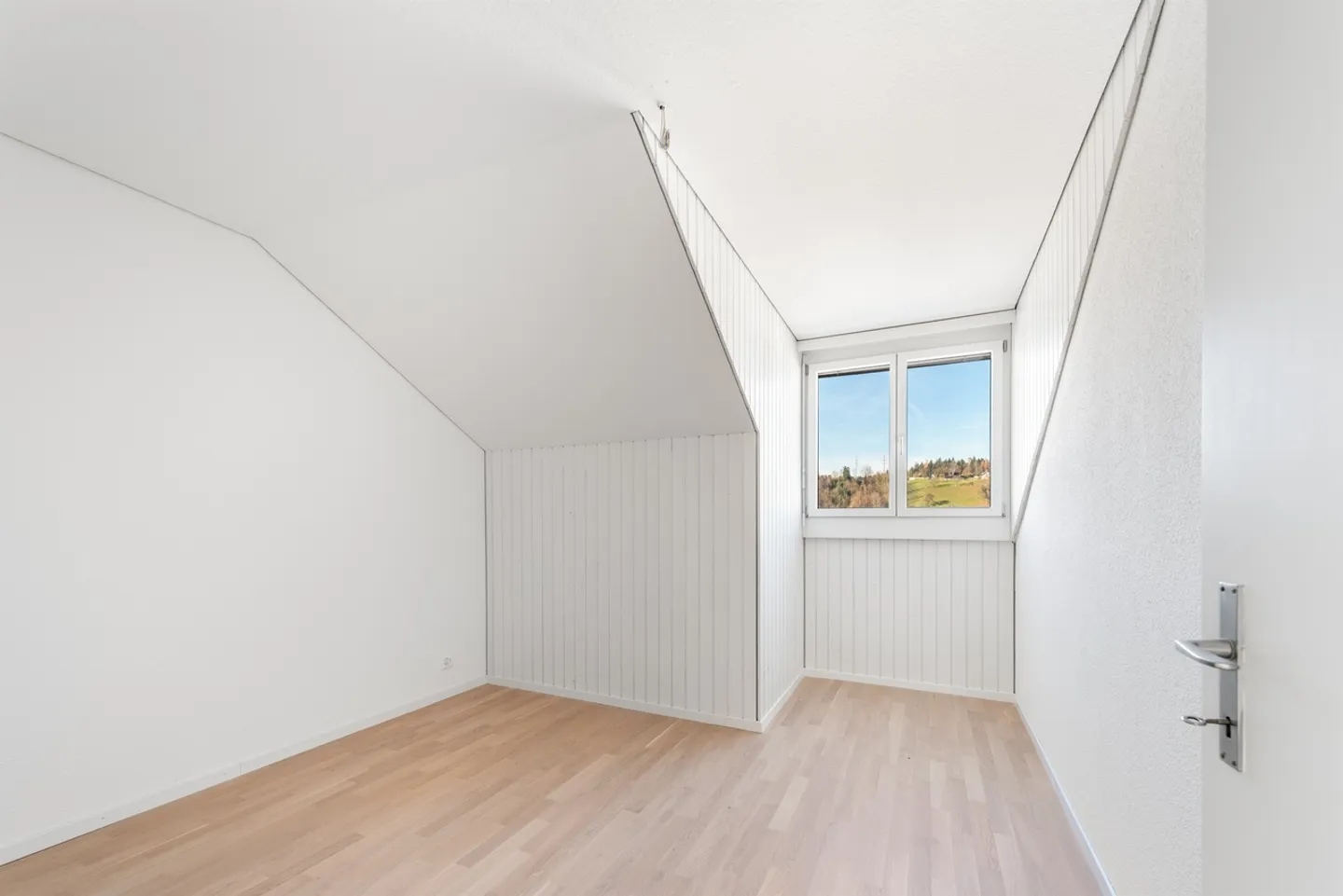 Moderne 4.5 Zimmer-Wohnung - Foto 9 von 10