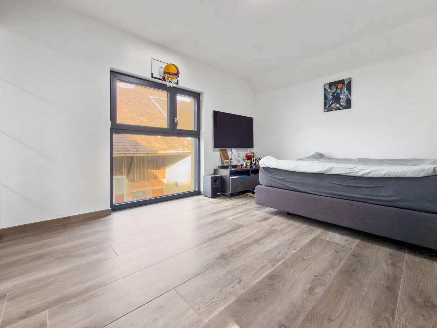 10 Minuti da Nyon (La Rippe): Magnifico Appartamento Duplex senza Affacci con 4,5 Stanze e Vista sul Lago di Ginevra - Foto 9 di 17