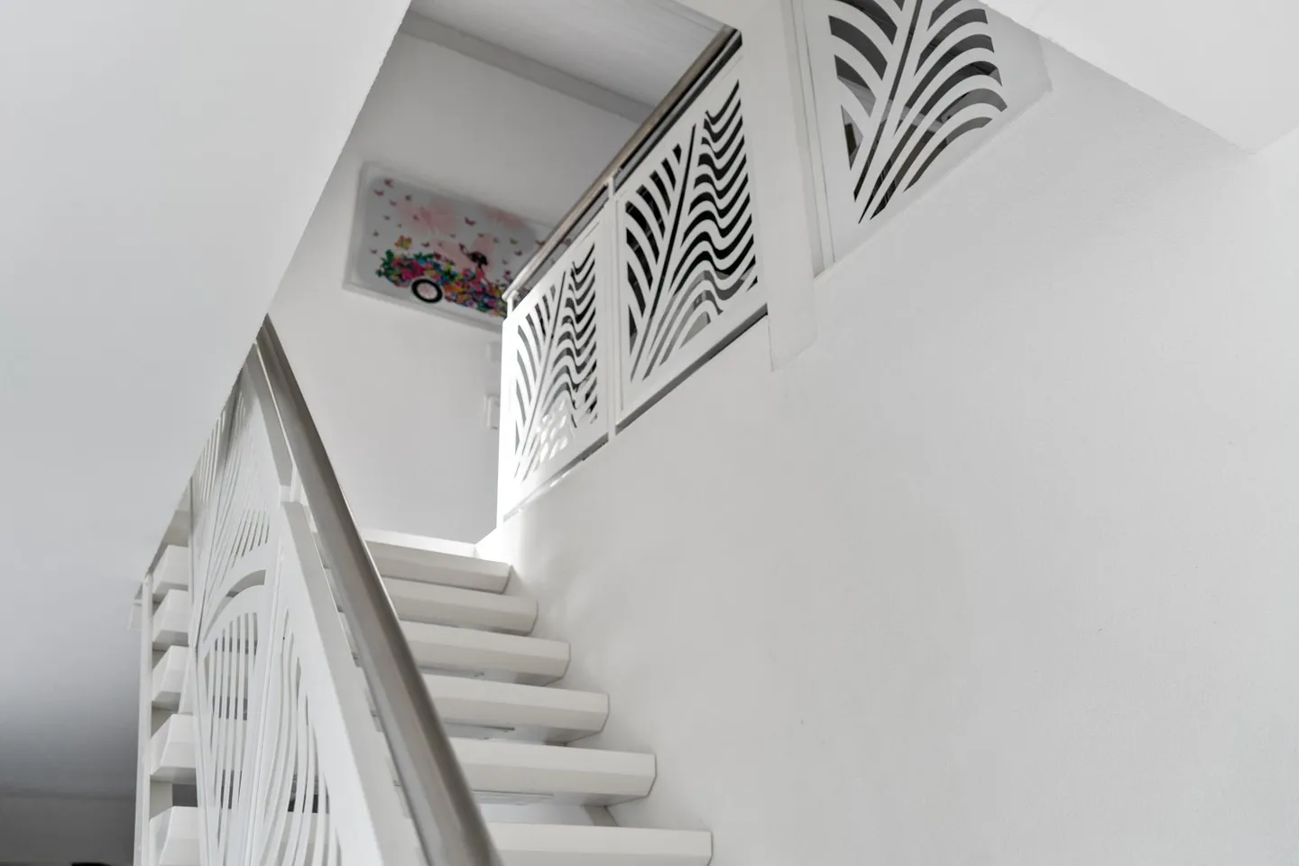 10 Minuti da Nyon (La Rippe): Magnifico Appartamento Duplex senza Affacci con 4,5 Stanze e Vista sul Lago di Ginevra - Foto 11 di 17