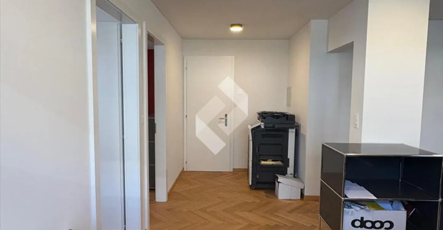 Mischgenutztes Gebäude mieten - Foto 7 von 9