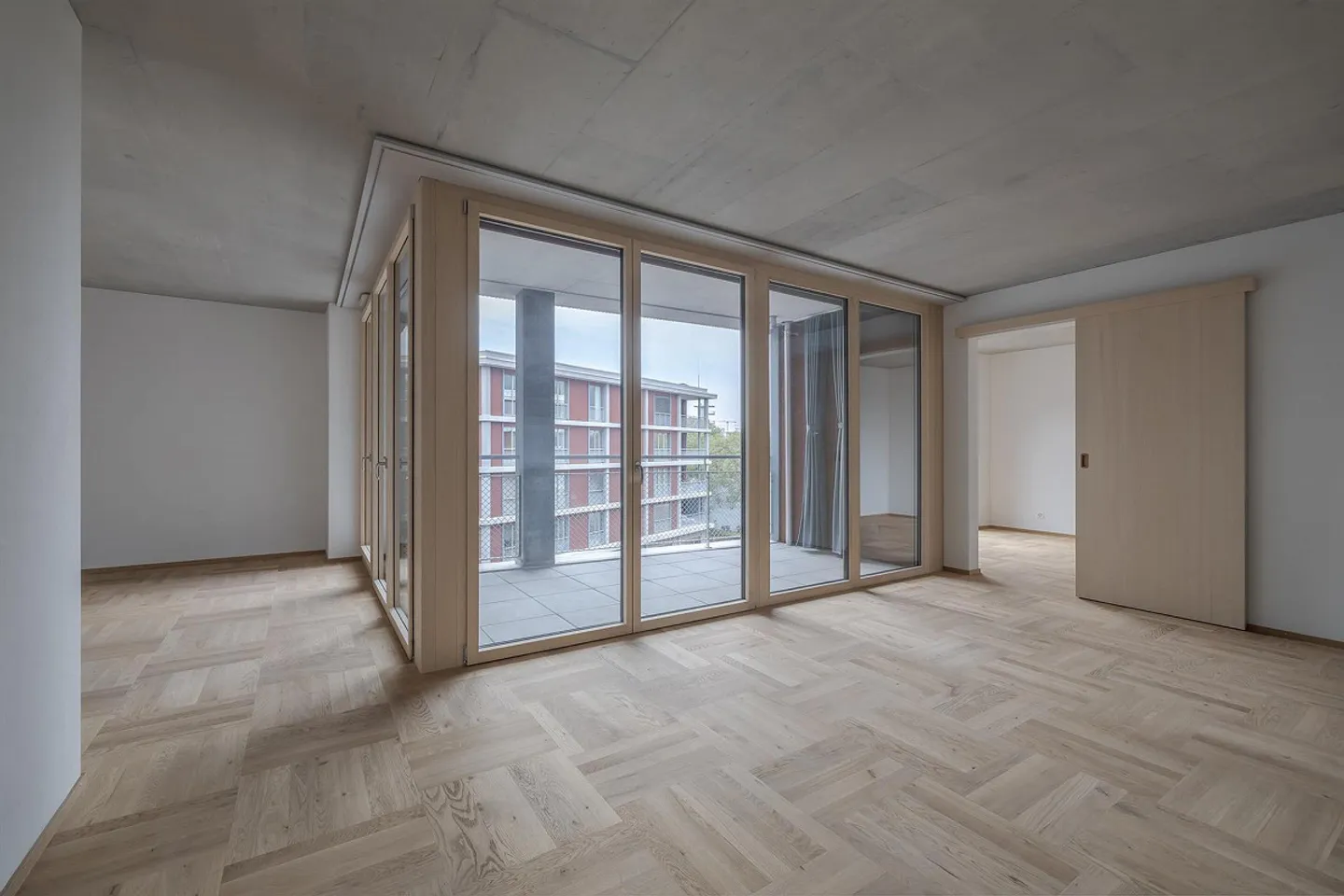 2.5 Room Apartment in Biel - Photo 5 of 13