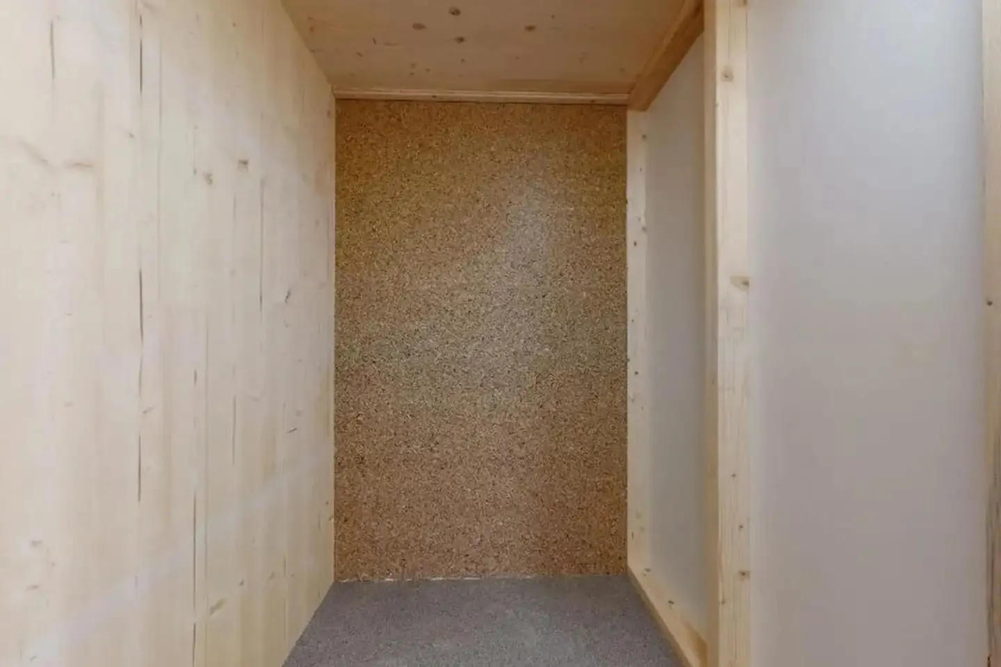 Espaces de stockage, bureaux, ateliers et loisirs à Spreitenbach - Photo 5 sur 7