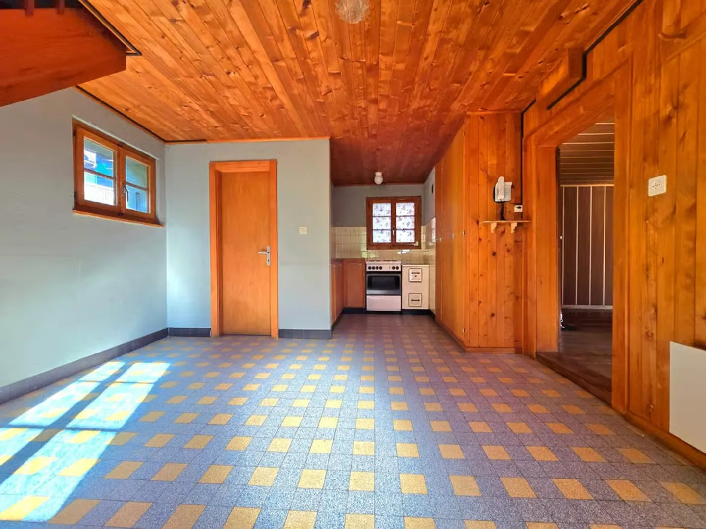 Duplex apartment to renovate with terrace and annexes in La Luette in the heart of the Val d'Hérens - Photo 6 of 13