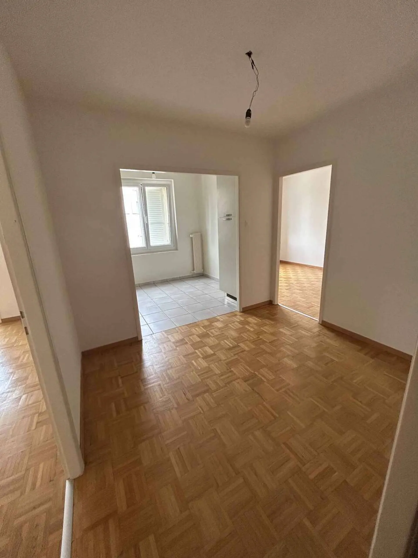 Appartement Charmant avec Balcon - Photo 3 sur 10