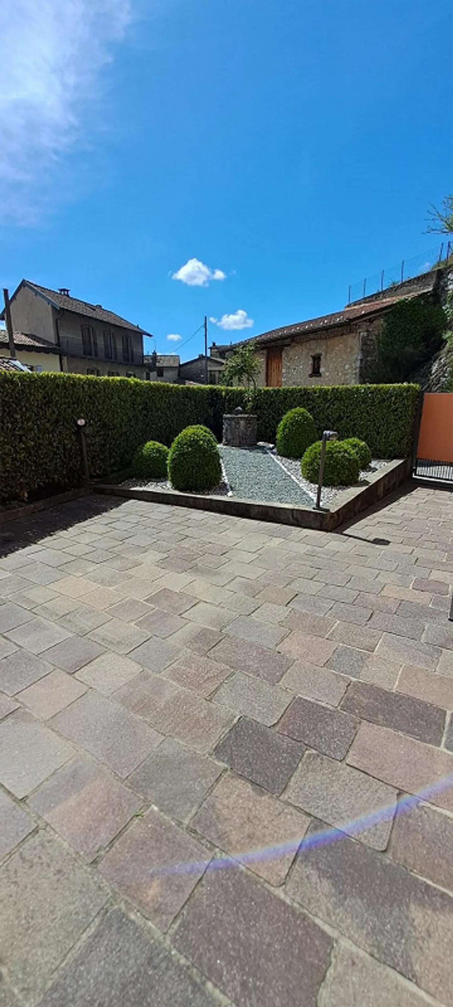 Louer 3 1/2 avec jardin privé à Obino - Photo 5 sur 5