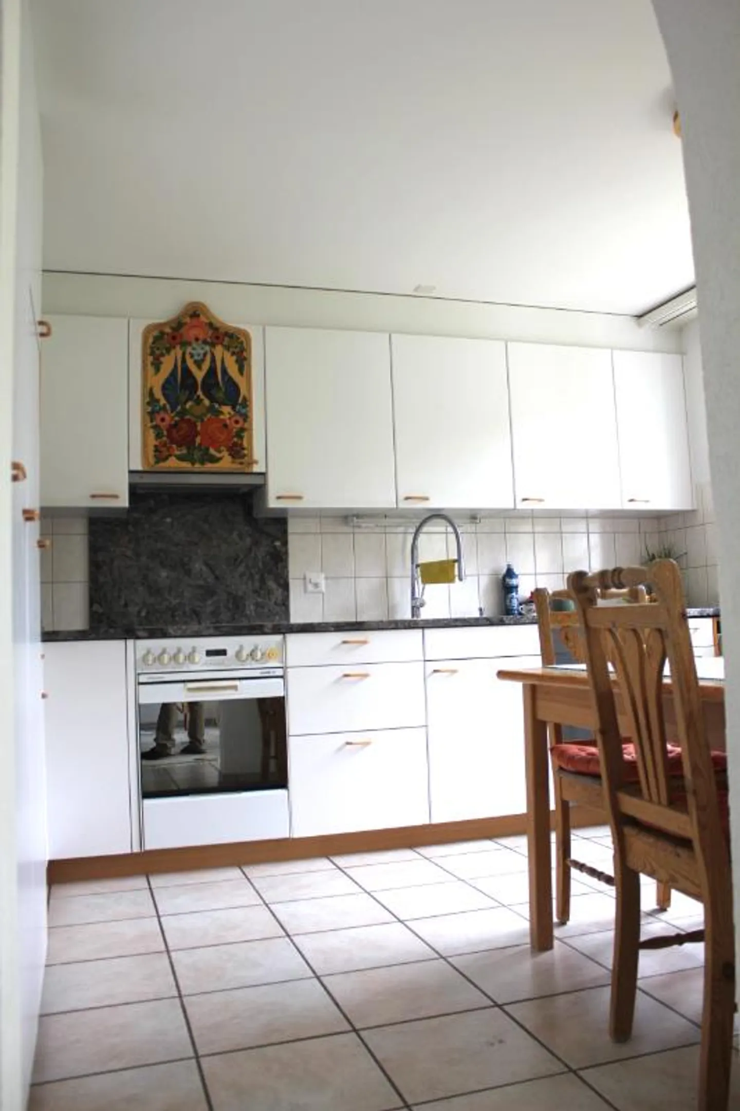 Appartement en maisonette avec jardin - calme, ensoleillé et plein de charme - Photo 3 sur 7