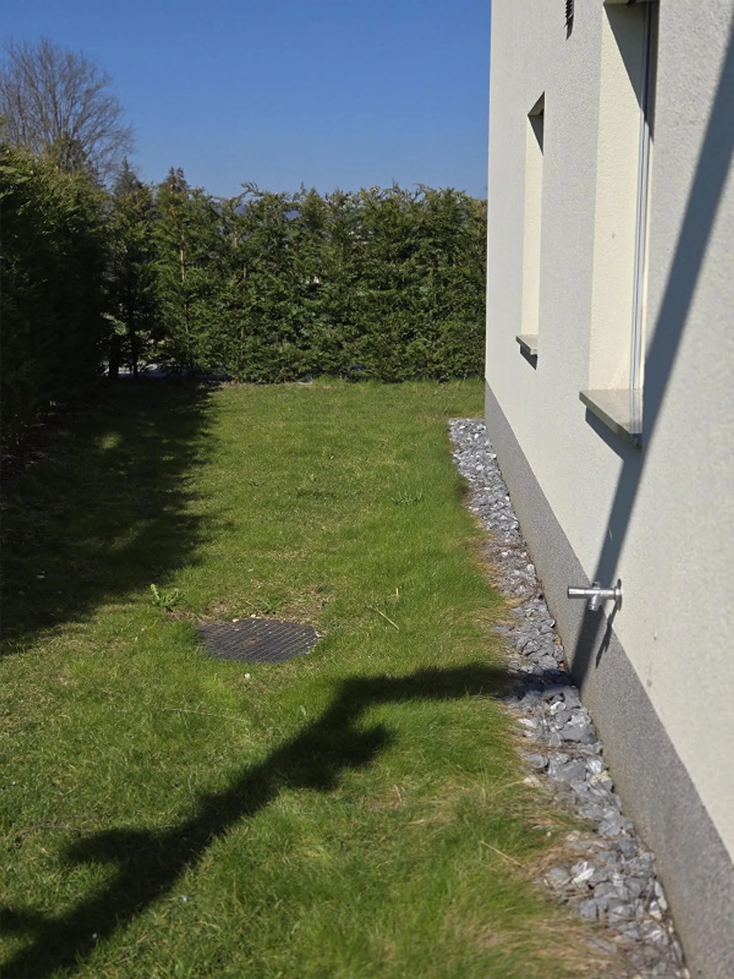 Bellissimo appartamento di 3,5 stanze, giardino di 340m2, giardino d'inverno, lavatrice/asciugatrice - Foto 5 di 20