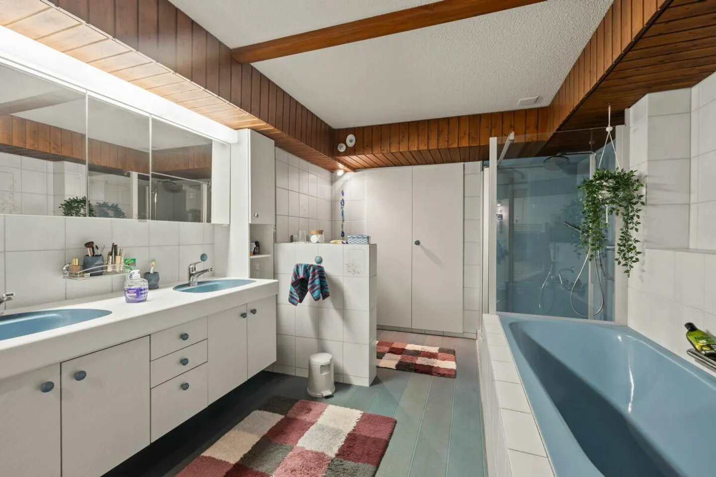 Propriété d'investissement attrayante avec potentiel de développement dans un emplacement central. - Photo 8 sur 30