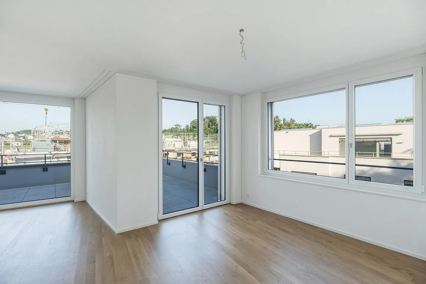 Attikawohnung mit traumhafter Aussicht ins Grüne! - Foto 3 von 11