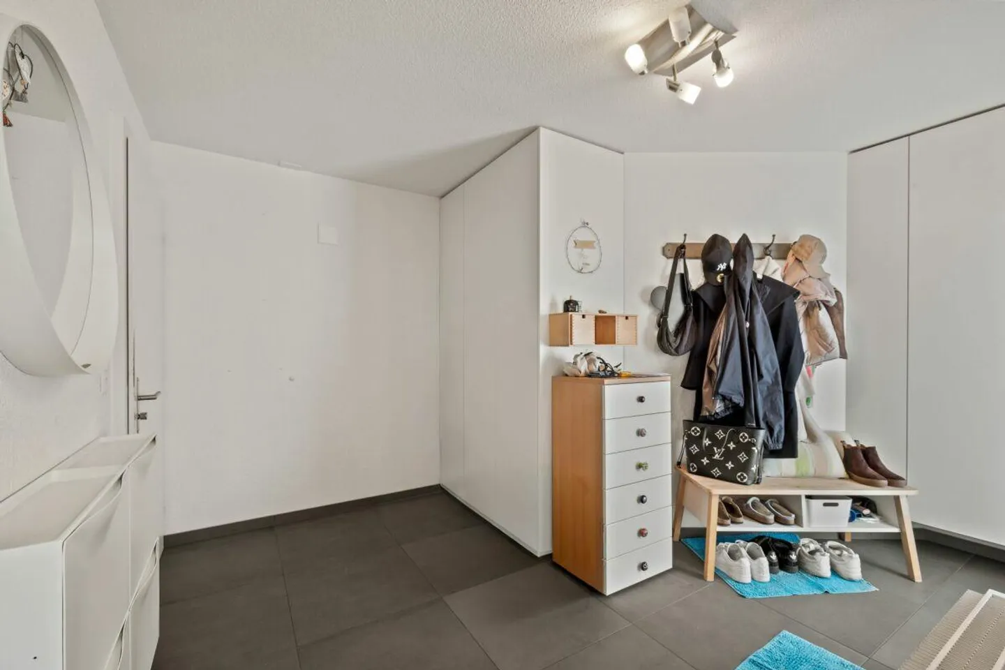 Propriété d'investissement attrayante avec potentiel de développement dans un emplacement central. - Photo 10 sur 30