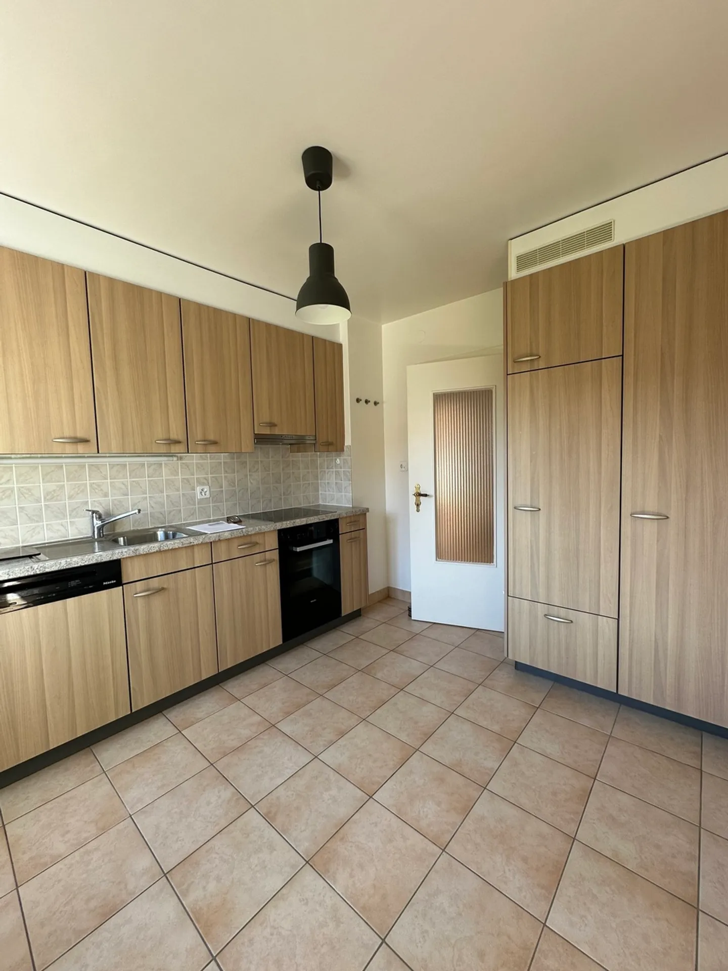 Appartement à louer - Photo 2 sur 6