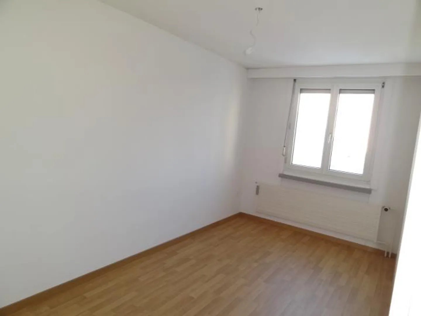 Schöne 3.5-Zimmerwohnung mit praktischem Grundriss - Foto 6 von 10