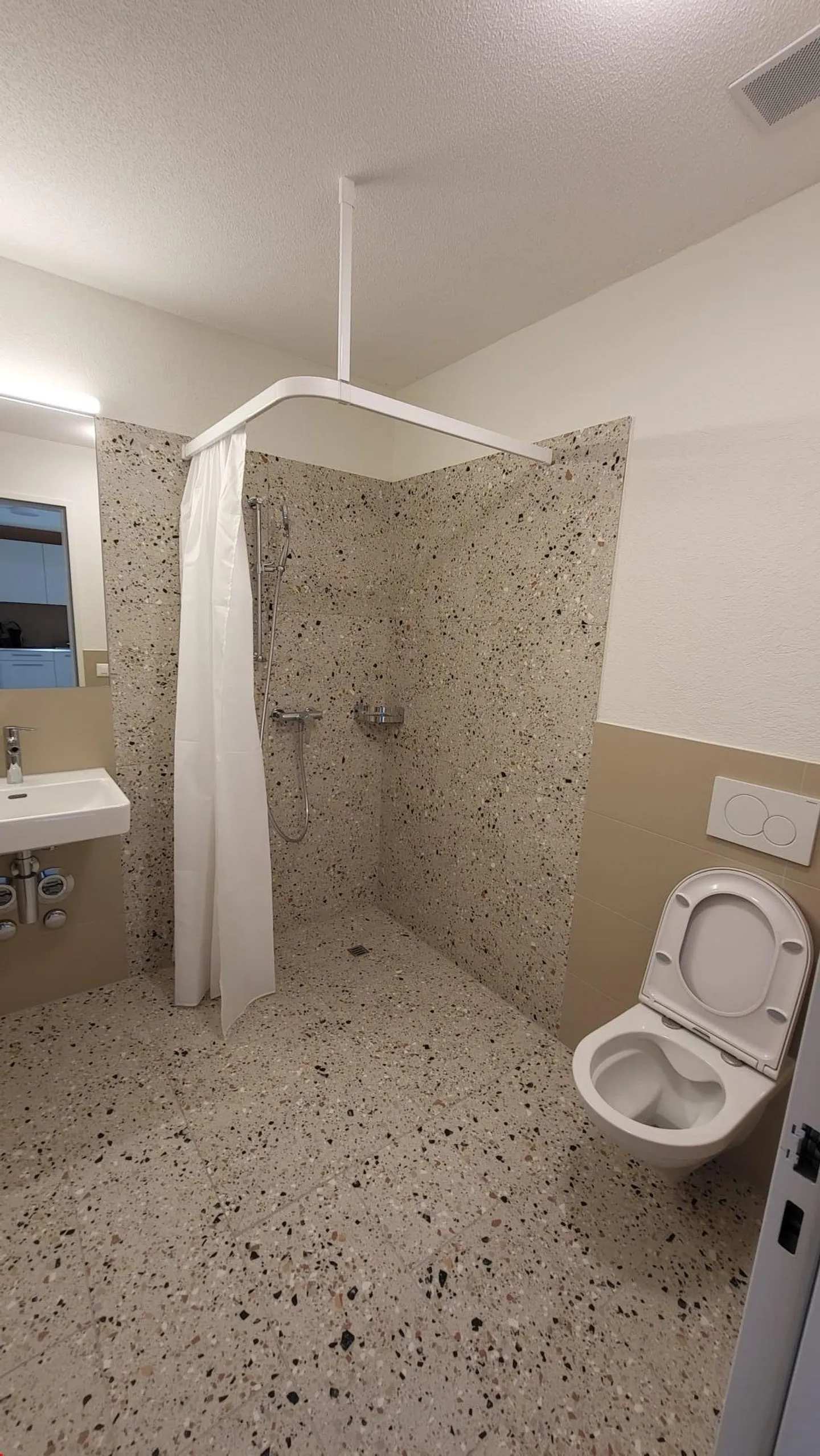 Saisonzimmer möbliert zu mieten in Niederbipp - Foto 4 von 6