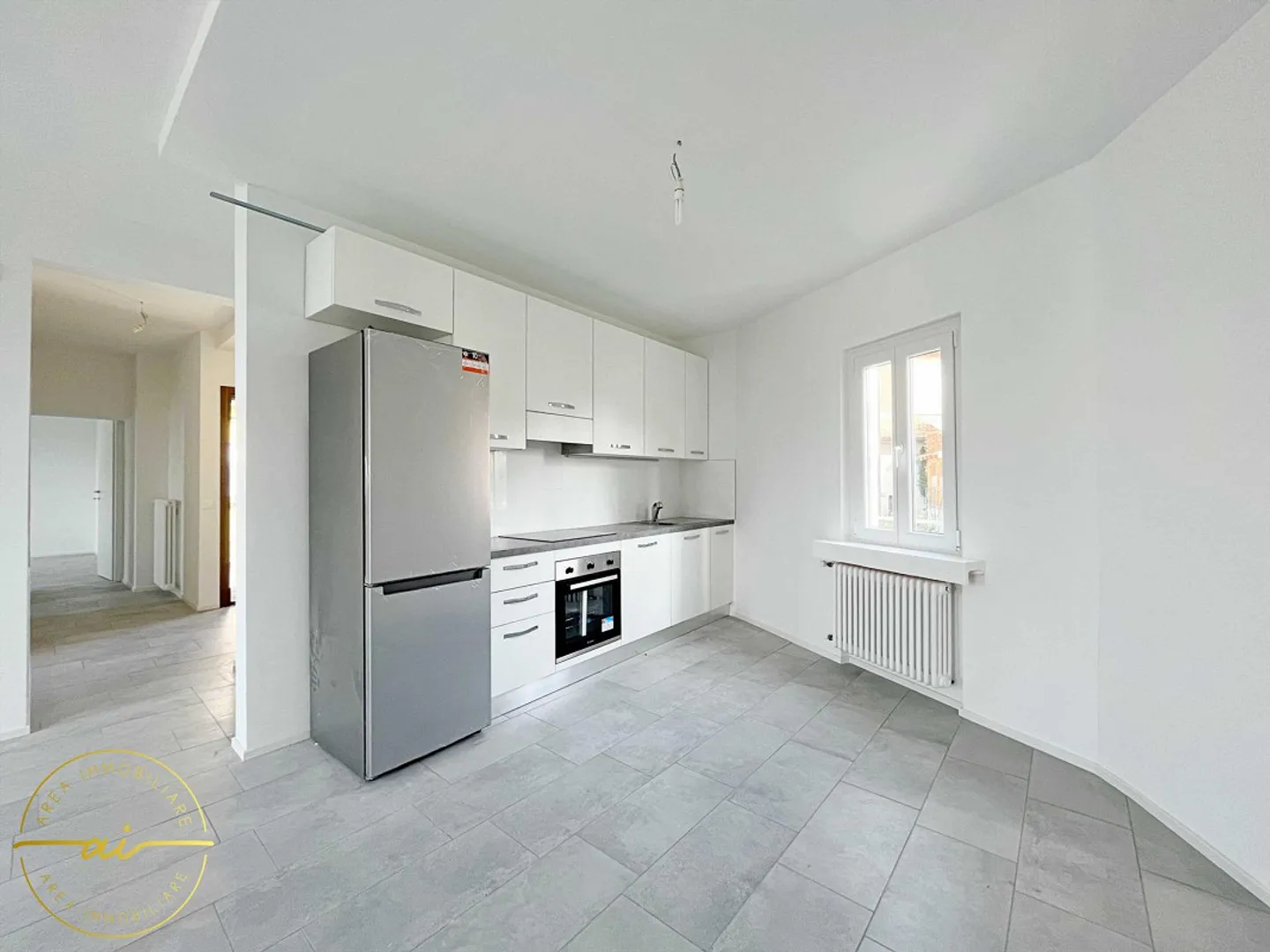 MODERN APARTMENT 3.5 ROOMS IN MORBIO INFERIORE - Photo 3 of 7