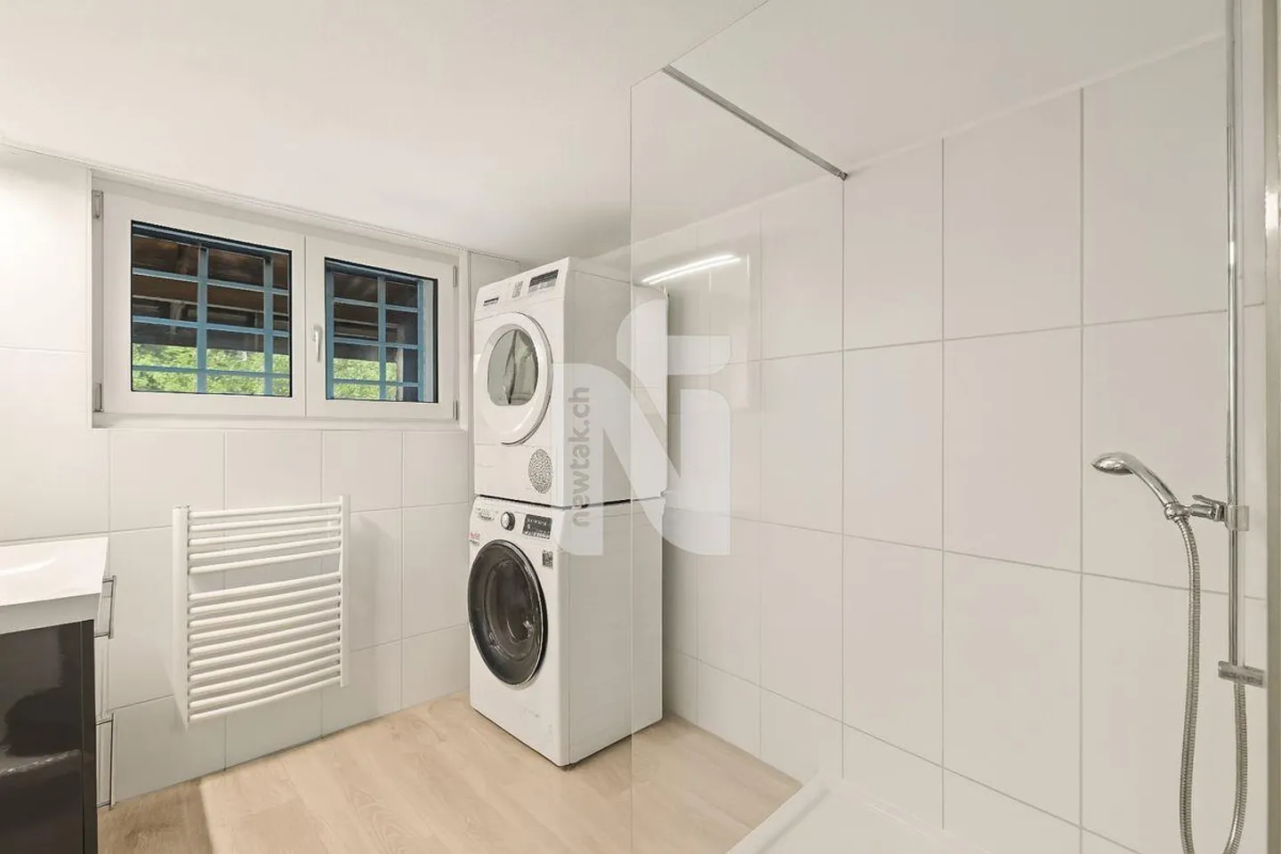 Casa colonica con giardino, posti auto e grande riserva di espansione - ideale come casa per più generazioni - Foto 13 di 13