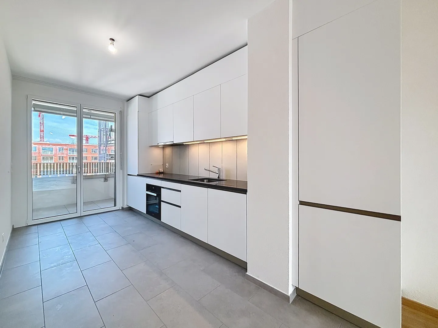 5-Zimmer-Wohnung - Foto 1 von 8