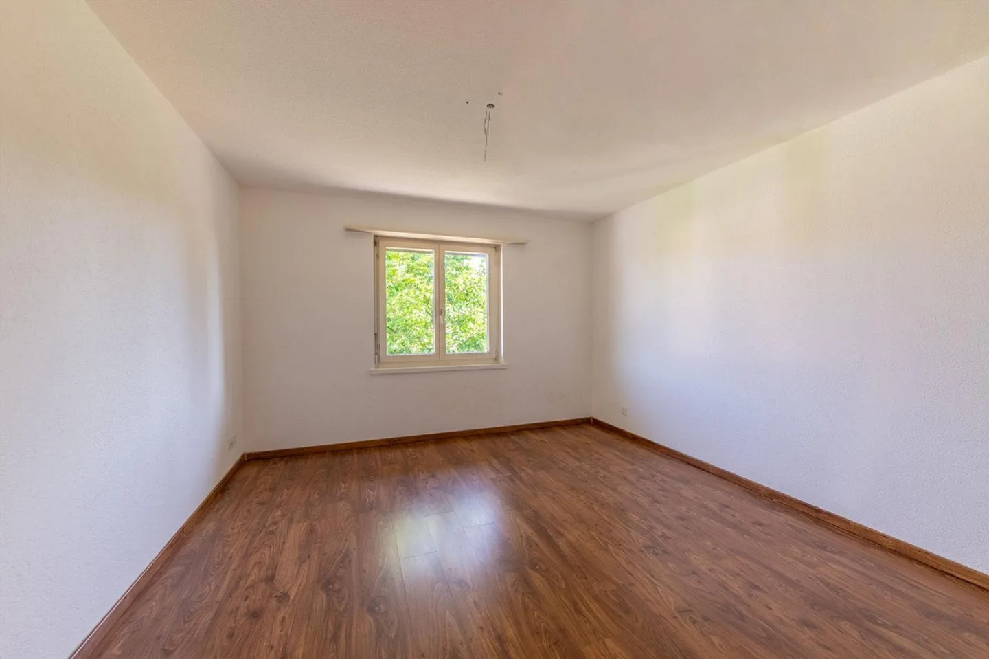 Living quietly, living centrally - bright and spacious - Photo 8 of 13