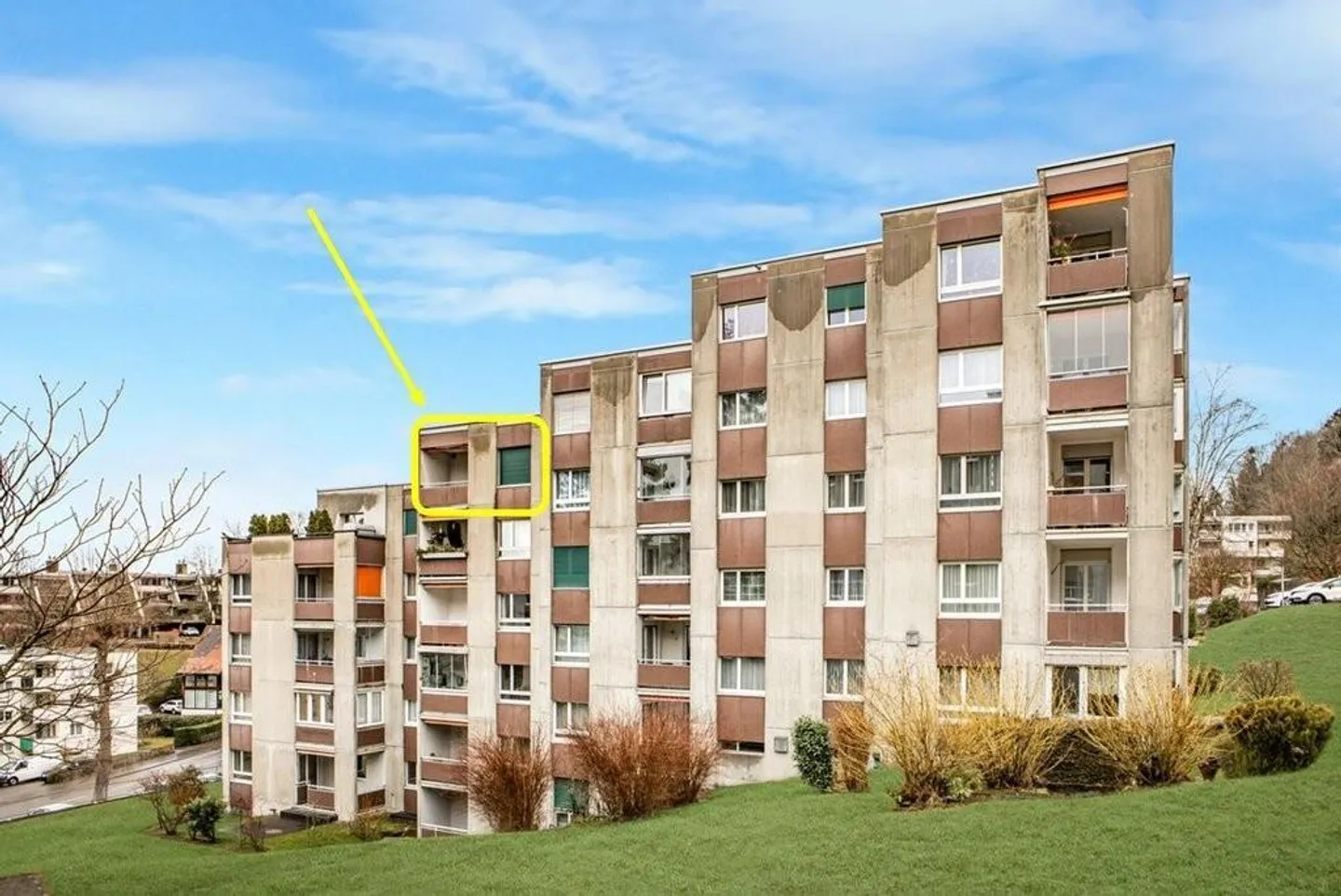 Bright attic apartment in the Achslen district - Photo 1 of 10