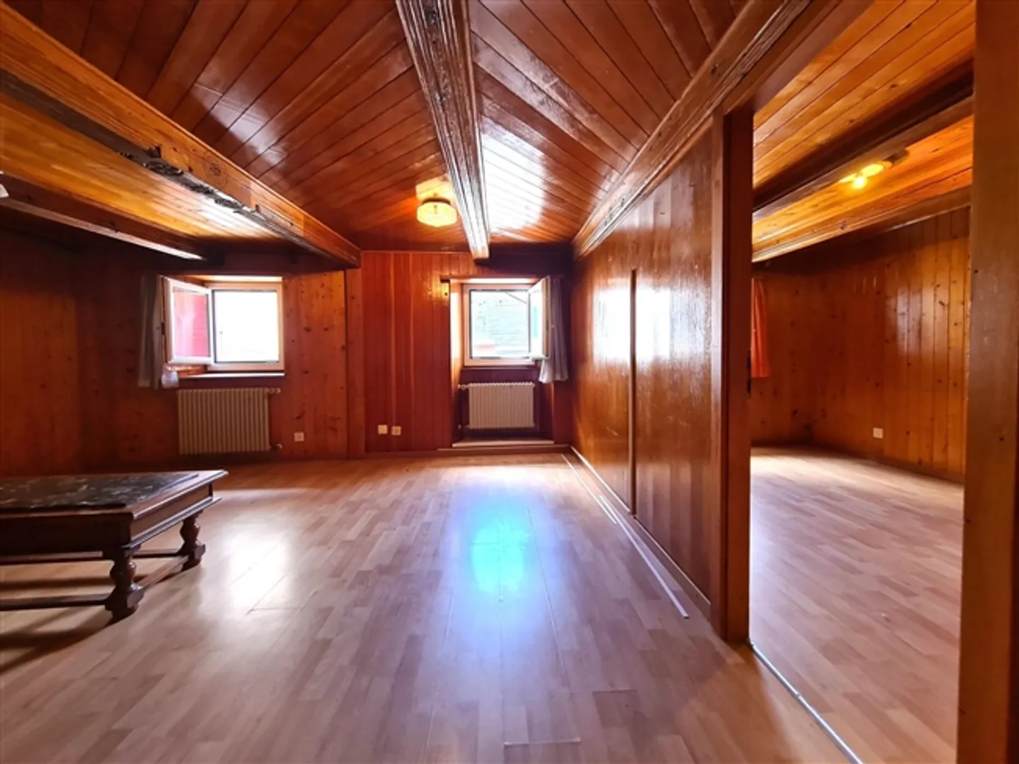 Village house with two apartments with high potential - Photo 7 of 10