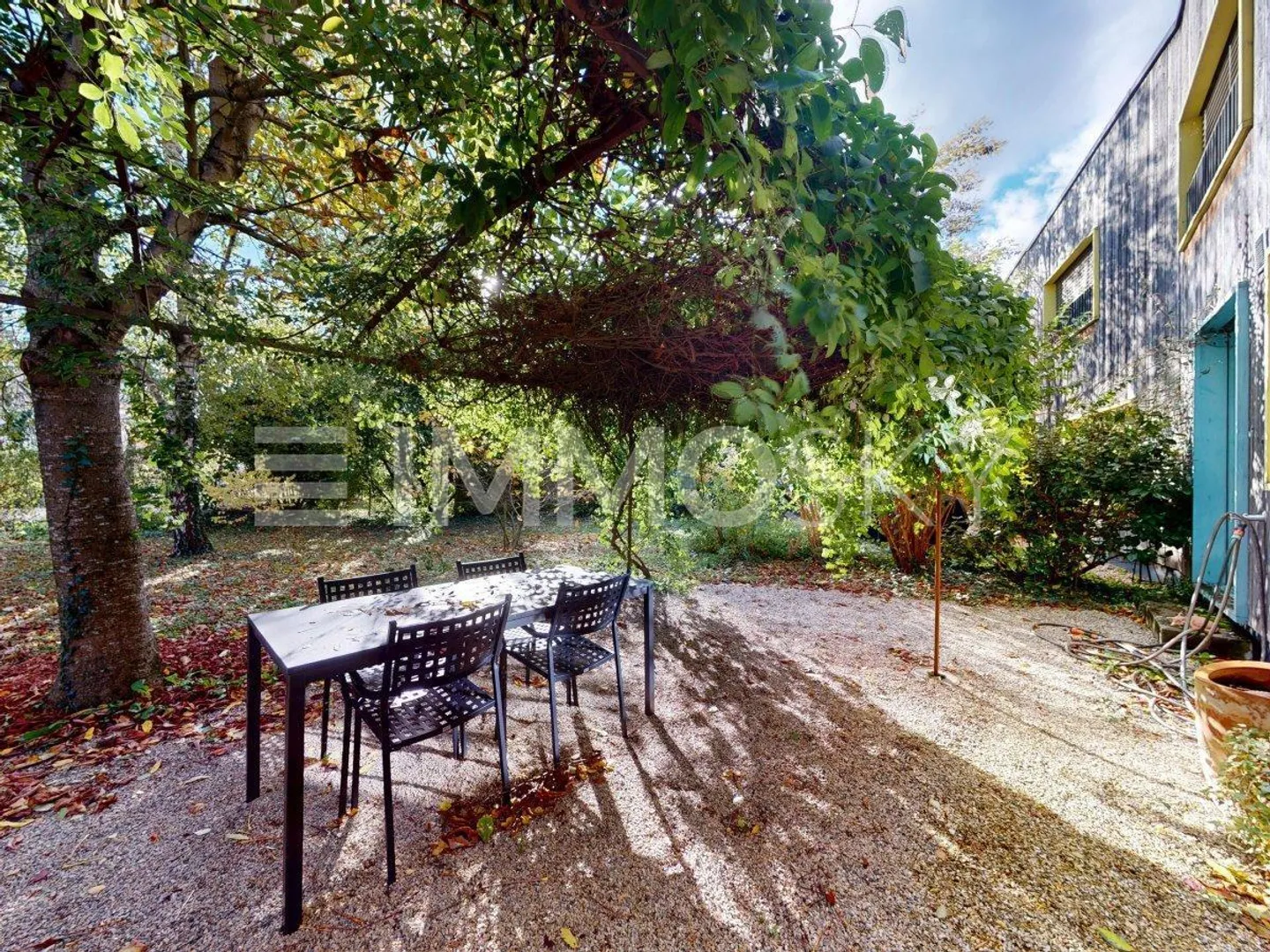 Maison jumelle à vendre - Photo 1 sur 5