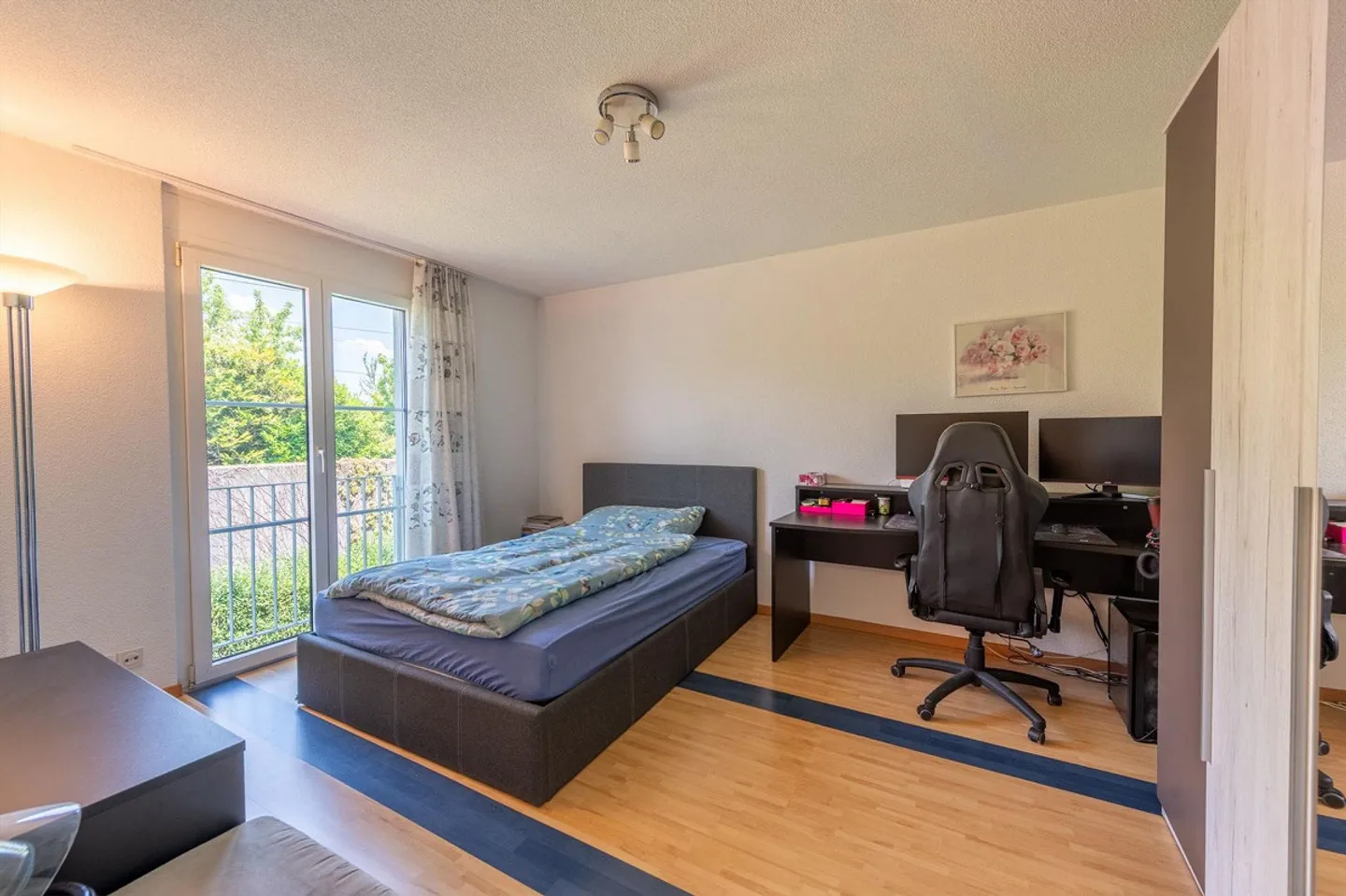 A Home to Feel Good - Bright, Modern 4.5-Room Condominium - Photo 11 of 13