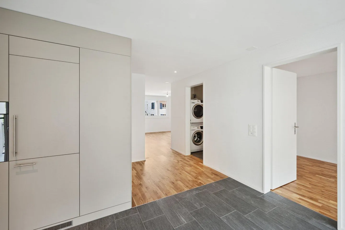 Moderne 3,5-Zimmer-Wohnung in Hersberg - Foto 4 von 10