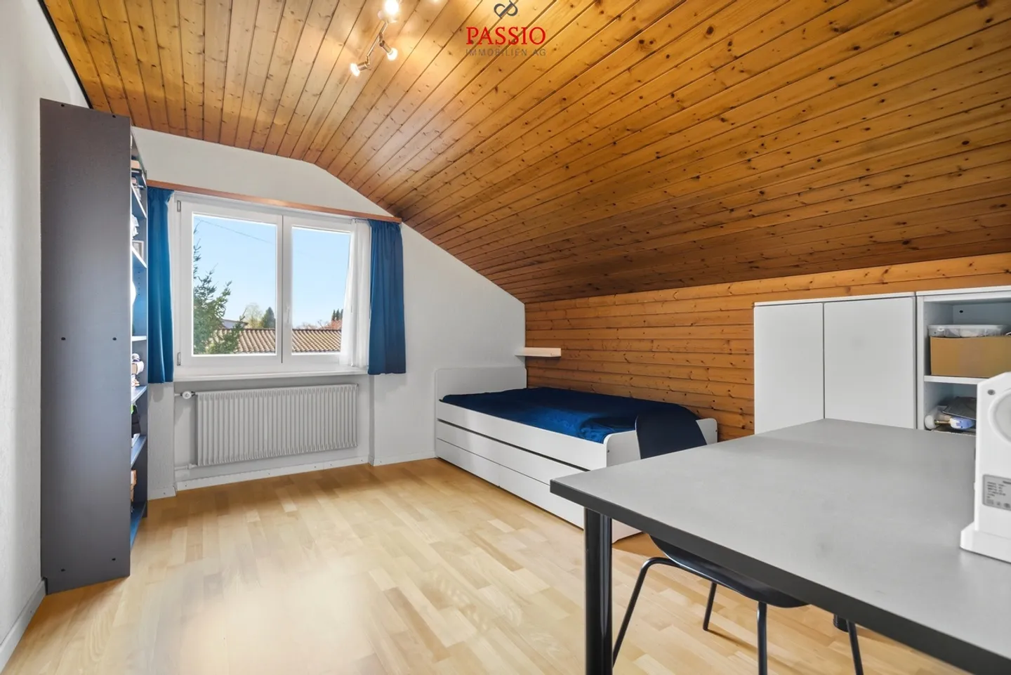 Casa unifamiliare ben tenuta di 6,5 stanze con veranda e giardino idilliaco - Foto 19 di 39