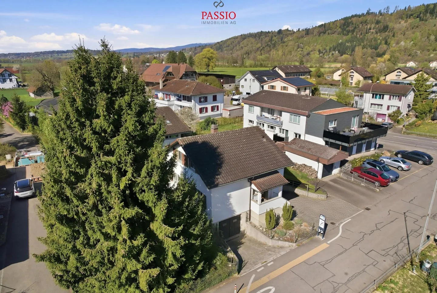 Casa unifamiliare ben tenuta di 6,5 stanze con veranda e giardino idilliaco - Foto 34 di 39