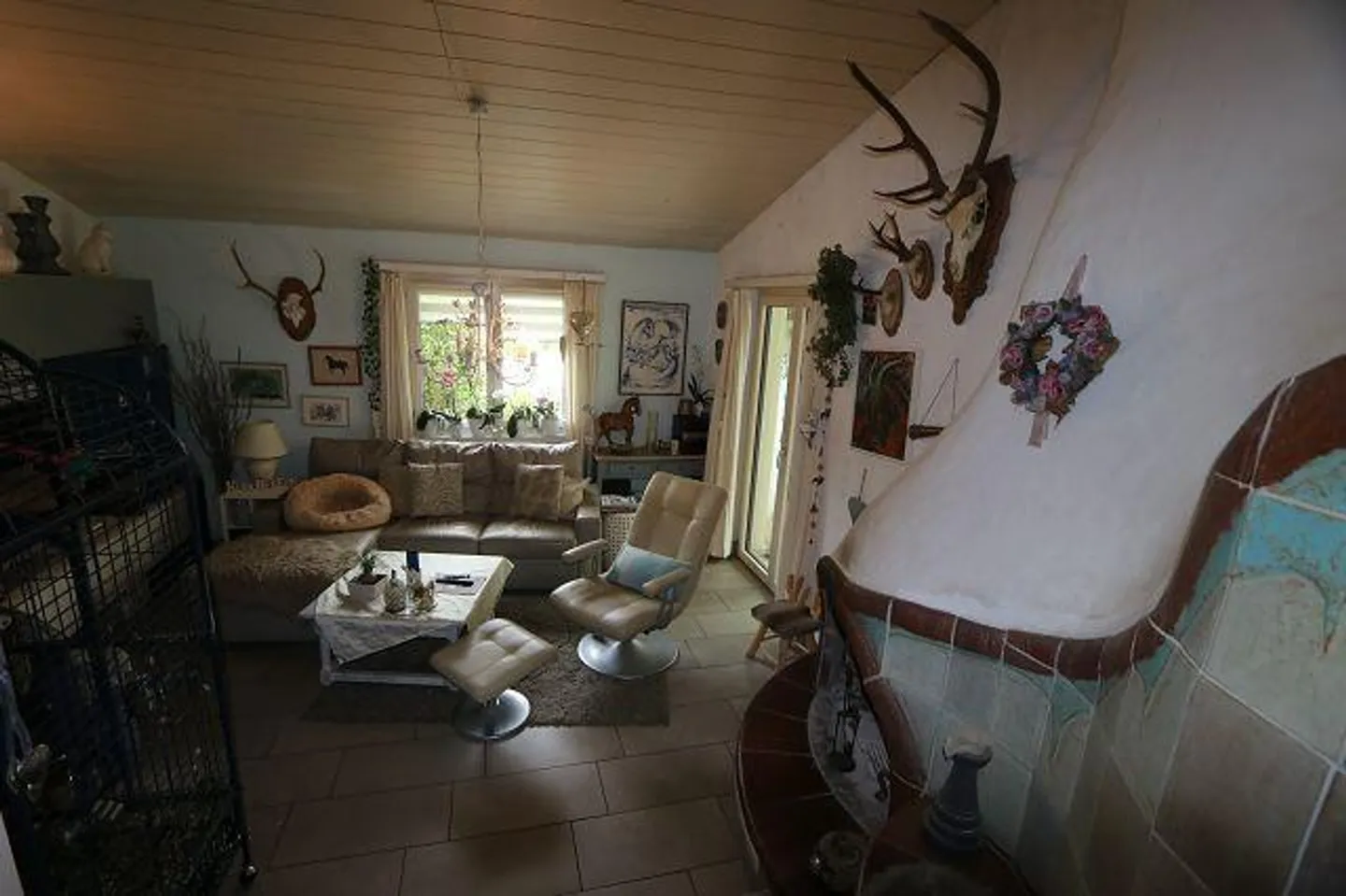 5 1/2-Room Corner House with Pool and Garden - Photo 4 of 32