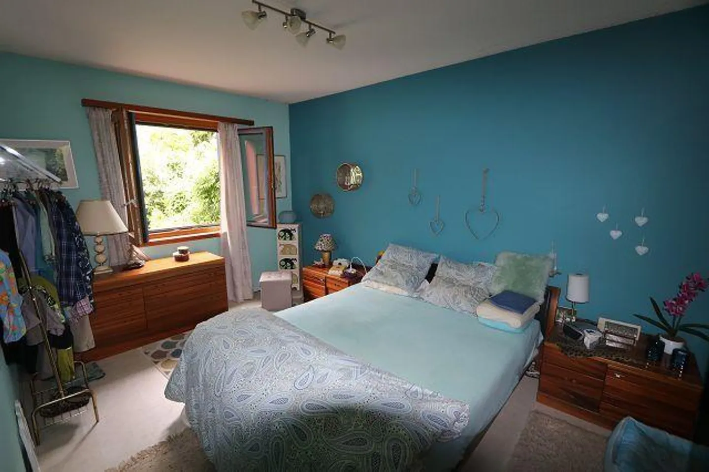 5 1/2-Room Corner House with Pool and Garden - Photo 11 of 32