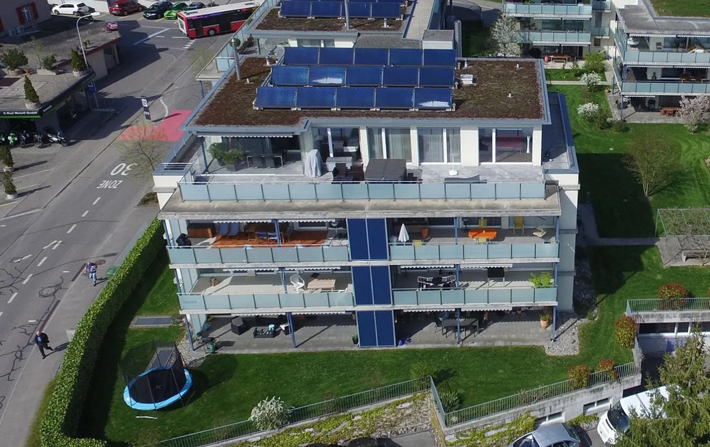 Appartement penthouse exclusif avec jacuzzi ! - Photo 1 sur 9