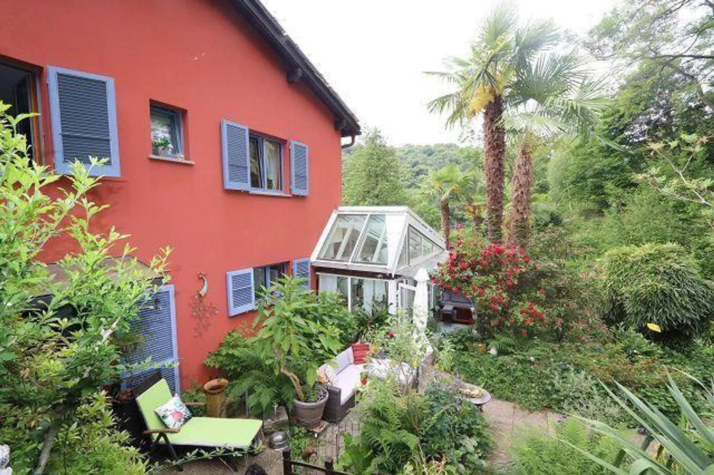 5 1/2-Room Corner House with Pool and Garden - Photo 19 of 32