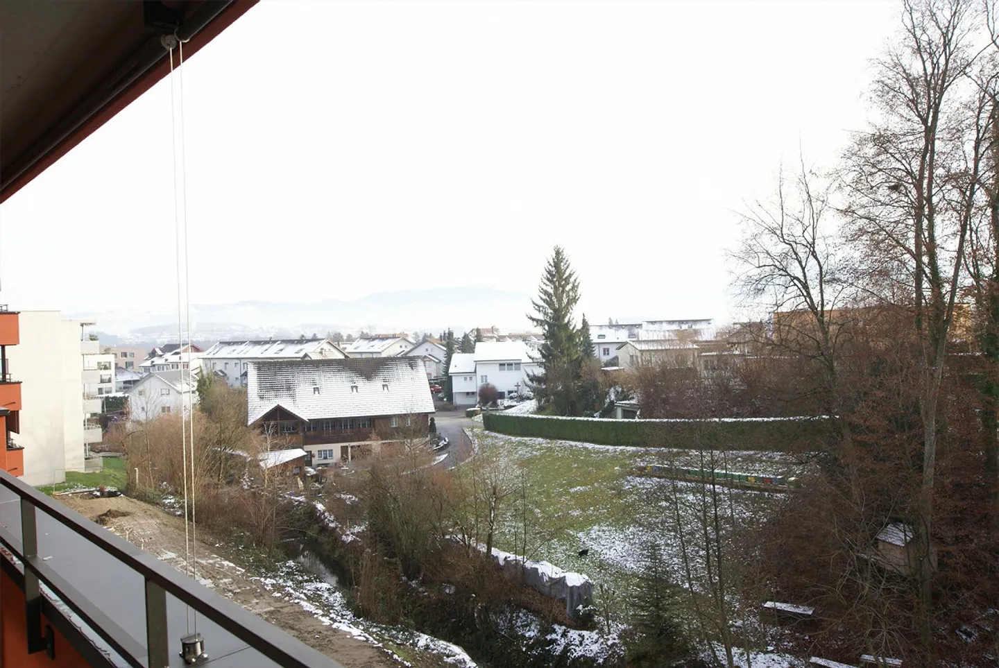 Modernes Apartment in Sins - Foto 8 von 11