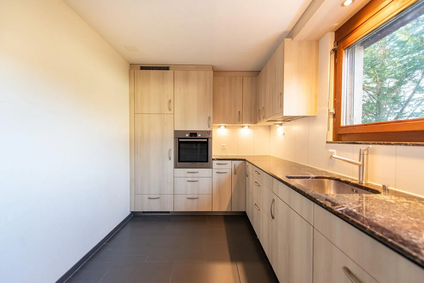 Idyllic and city-close: Your new home with a large sun terrace - Photo 6 of 13