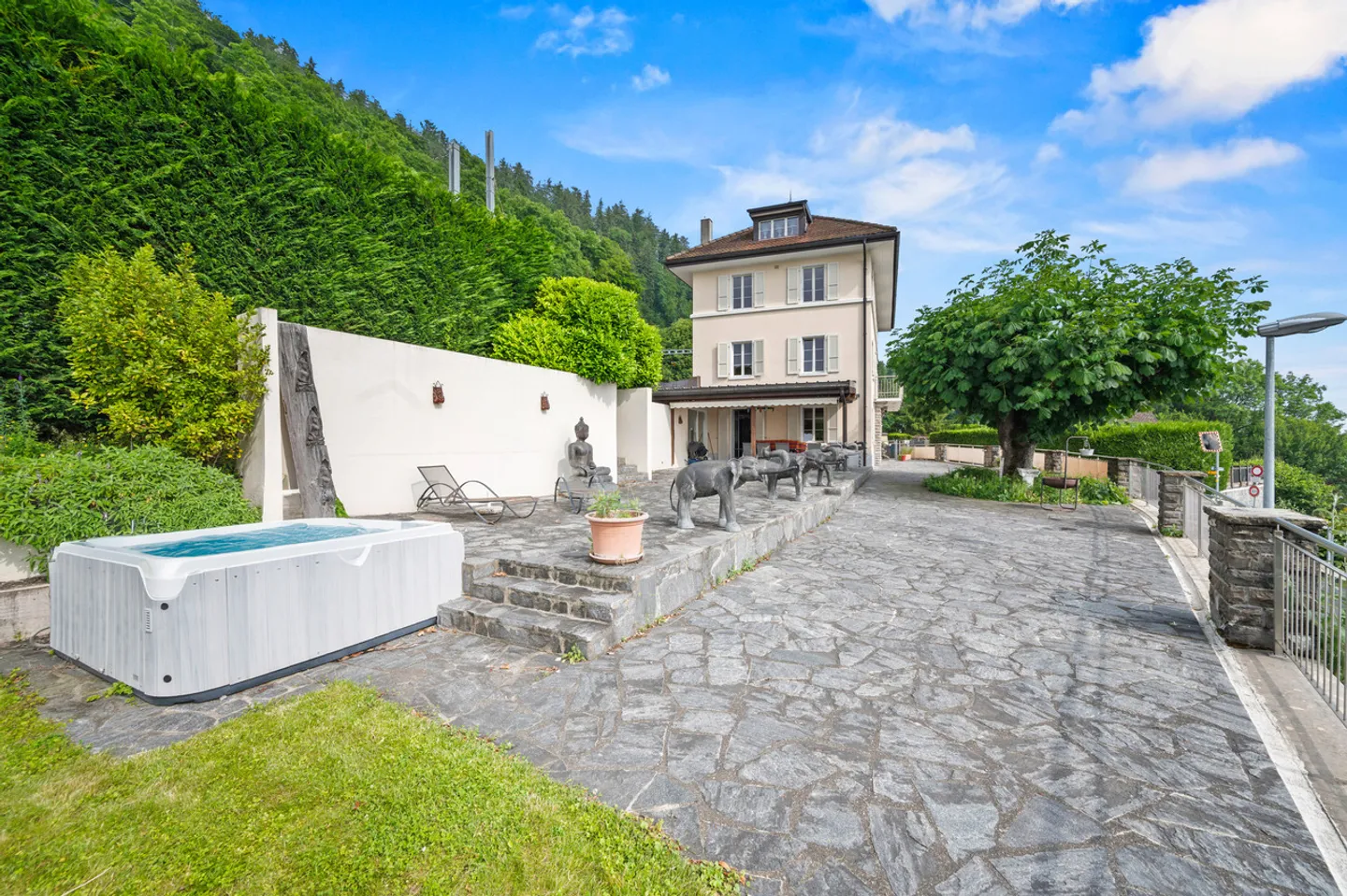 Charming Property with Panoramic Views of the Heights of Montreux - Photo 20 of 20