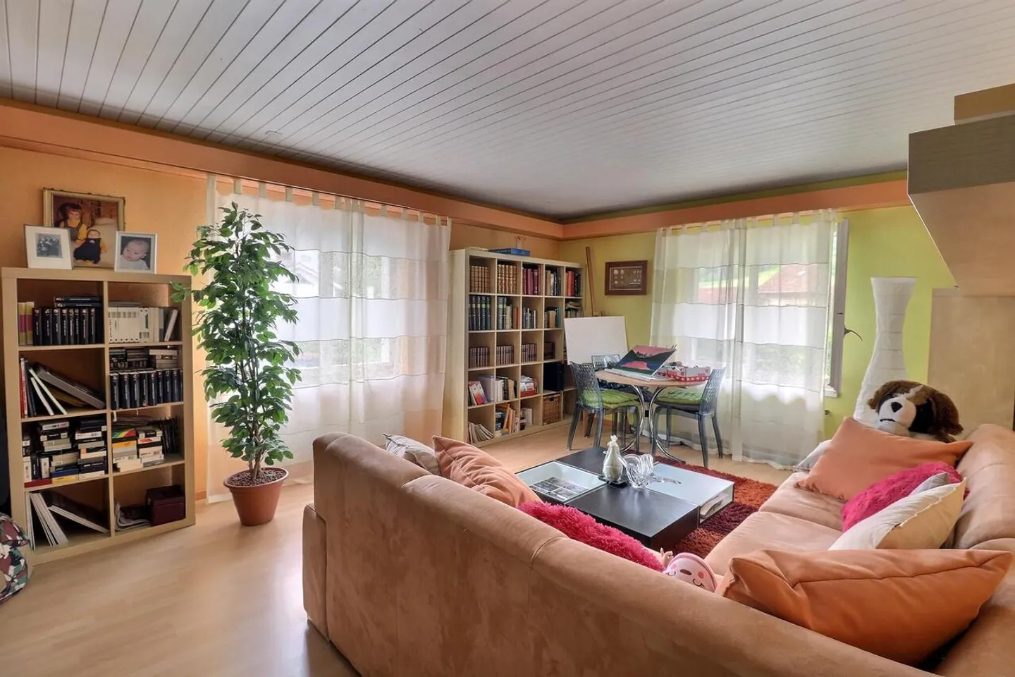 Large house with 2 apartments and swimming pool in occupied life annuity without rent - Photo 11 of 24