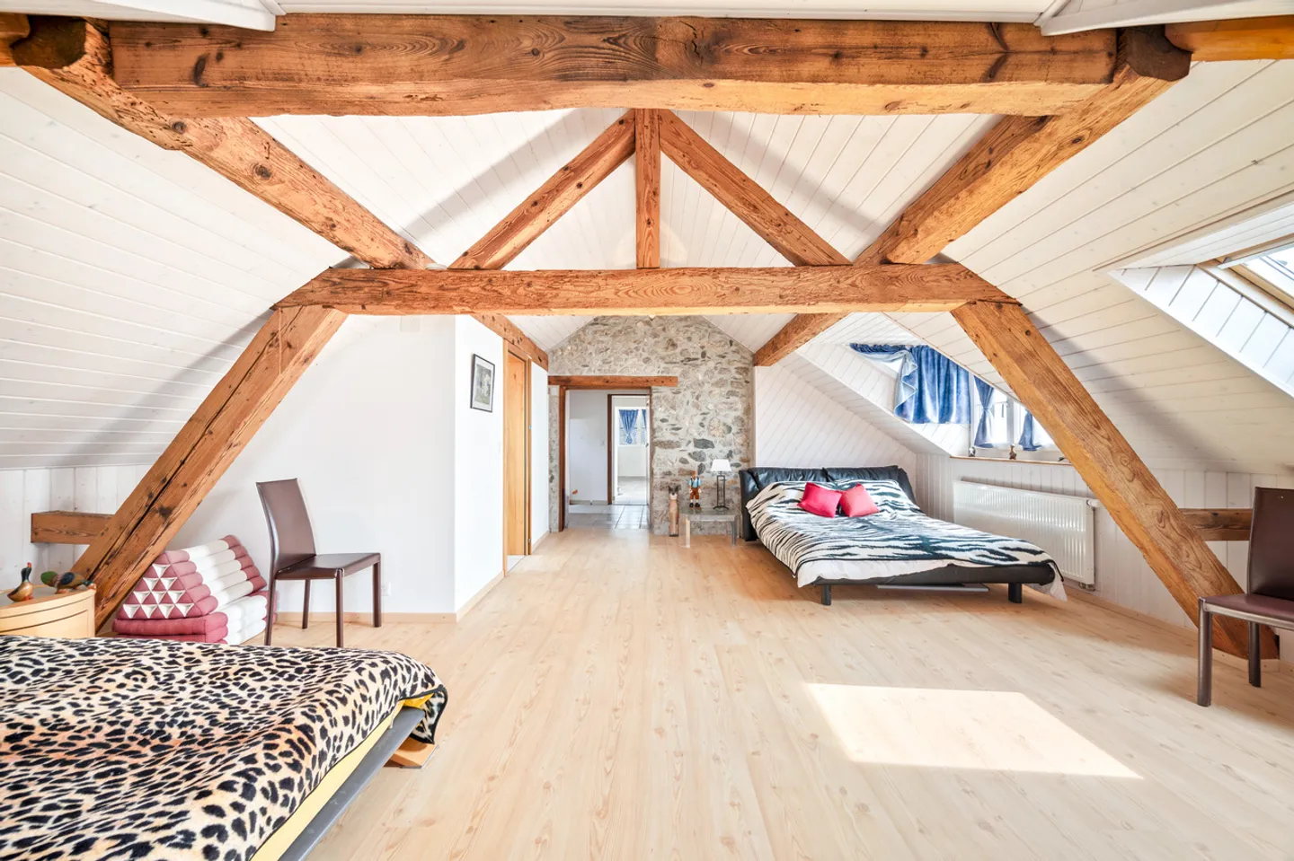 Charming Property with Panoramic Views of the Heights of Montreux - Photo 18 of 20