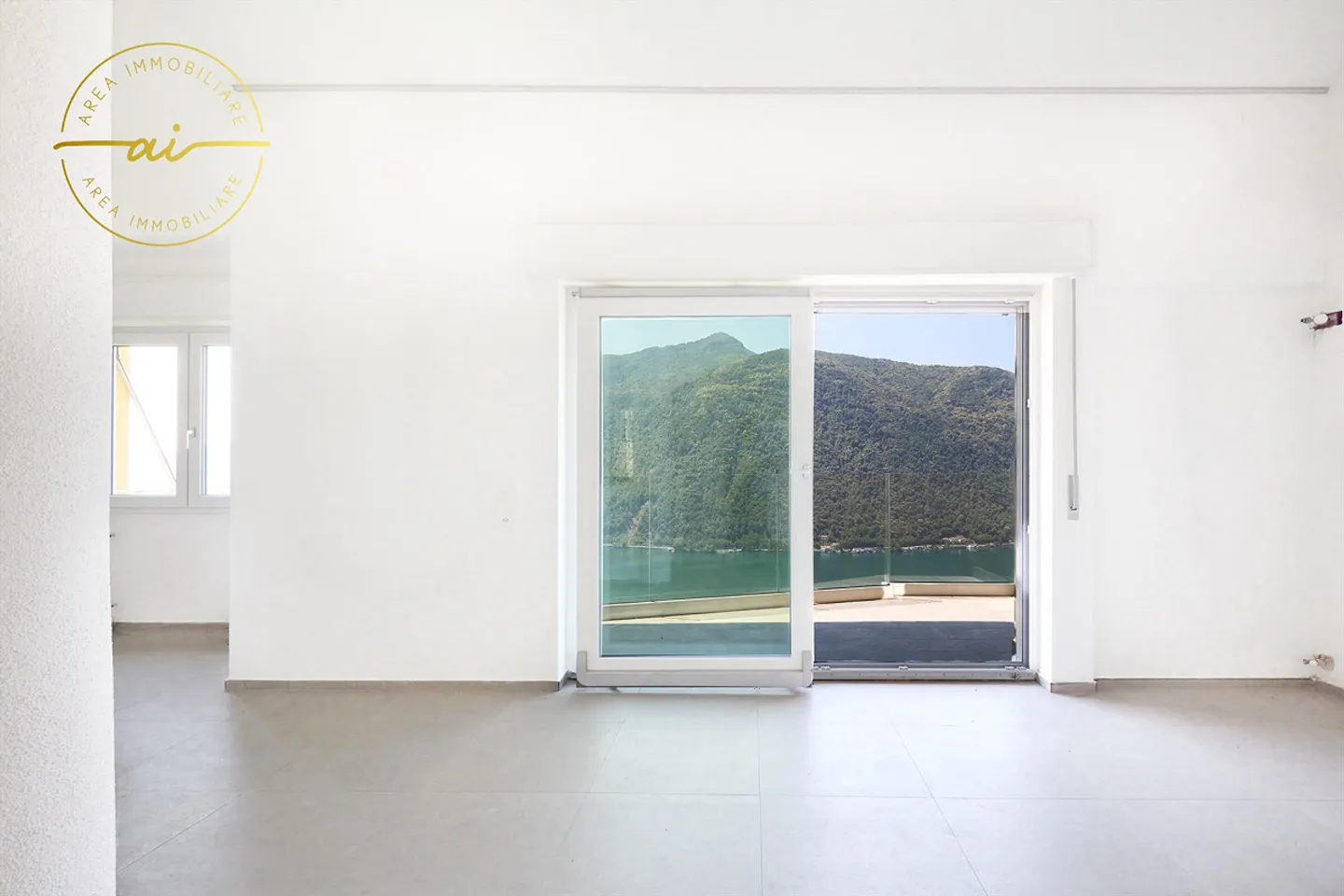 BELLE MAISON INDÉPENDANTE AVEC VUE SUR LE LAC À ROVIO - Photo 4 sur 13