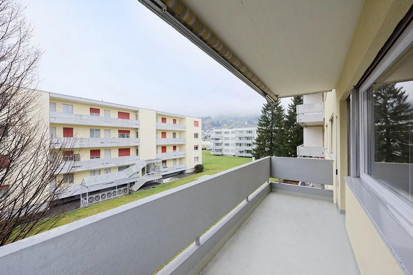 Vista nel verde in un quartiere adatto alle famiglie - Foto 7 di 7
